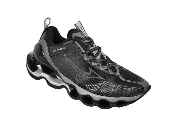 Tênis Mizuno Prophecy X de cor Preto Cinza.