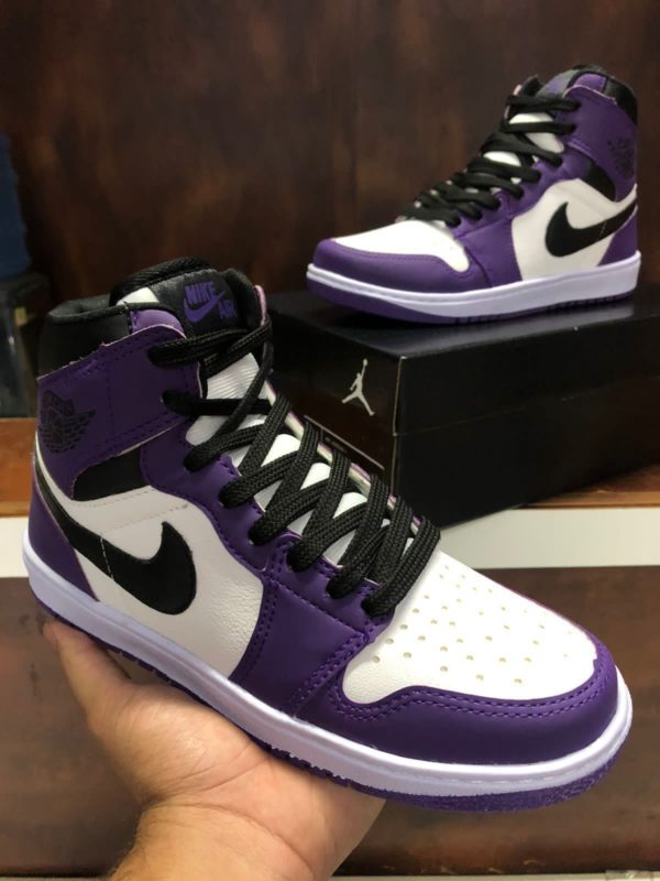 Bota NIKE Air Jordan 1 de cor Roxo Branco